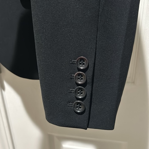 Ann Taylor size 6 black blazer - Picture 5 of 6
